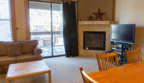 Condo, 2 Bedrooms