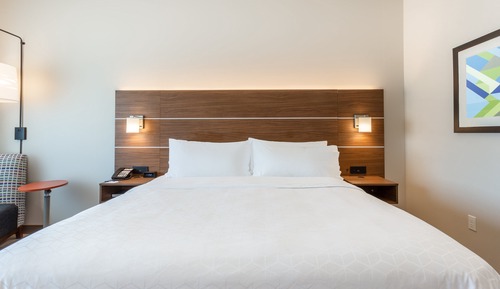 Standard Room, 1 King Bed, Accessible (Communications Accessible)