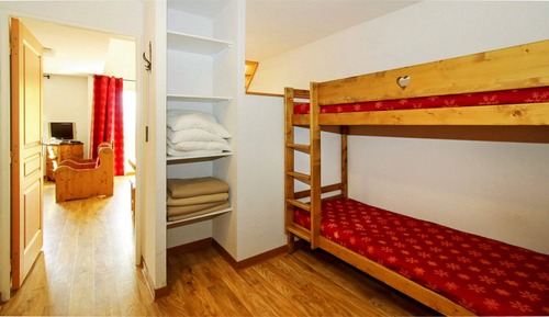Apartment (9 persons)