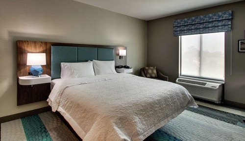 Room, 1 King Bed, Accessible (Hearing)