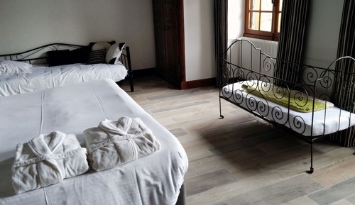 Deluxe Triple Room, Ensuite, Garden View (Avec Sauna)