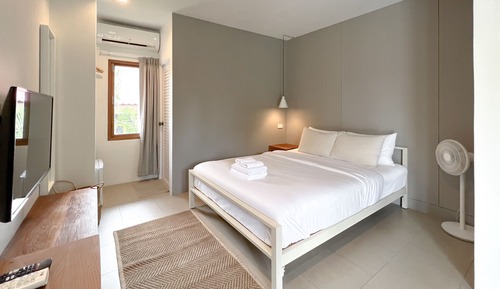Standard Double Room, 1 Queen Bed