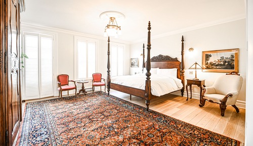 Superior Room, 1 King Bed, Balcony, Annex Building