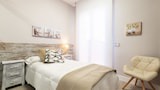 Basic Room (Torre del Campanar)
