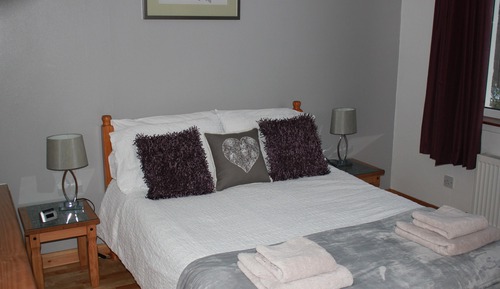 Dunshee Garden Suite