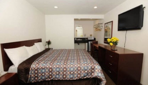 Room, 1 King Bed, Non Smoking