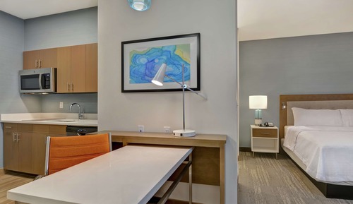 Studio, 1 King Bed, Accessible (Hearing)