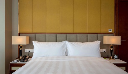 Premier Room, 1 King Bed, Non Smoking