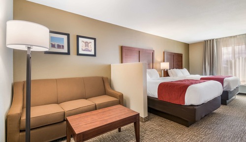 Suite, Multiple Beds, Non Smoking