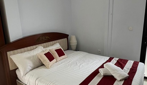 Deluxe Room, 1 Bedroom, Balcony, Hill View