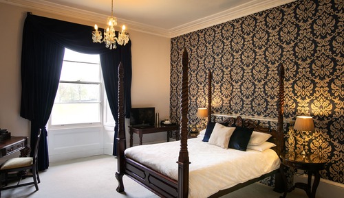 Double Room (Four Poster Bed)