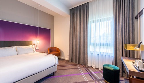 Double Room, Roll-in Shower