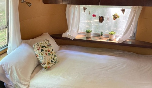 Airstream Vintage Camper #13 | (Premium Resort Amenities Included!)
