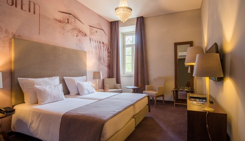 Standard Twin Room (3 Adults)