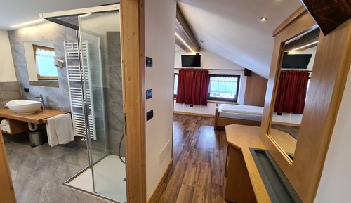 Standard Triple Room, Multiple Beds, Non Smoking