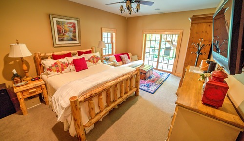 Room (Cascades)
