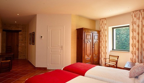 Double or Twin Room (Hergé)