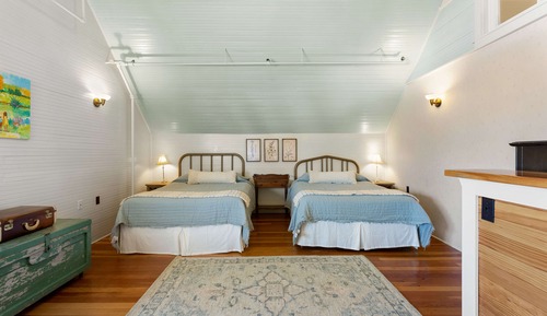 1940's Room (202)