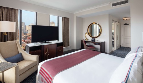 Deluxe Room, 1 King Bed, Balcony
