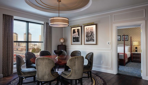 Suite, 1 King Bed (Roosevelt)