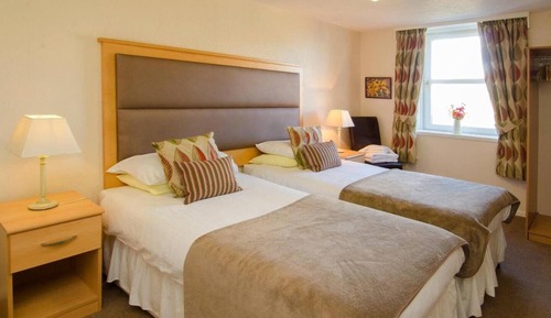 Classic Twin Room