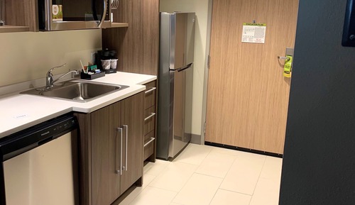 Studio, 1 King Bed, Accessible, Bathtub