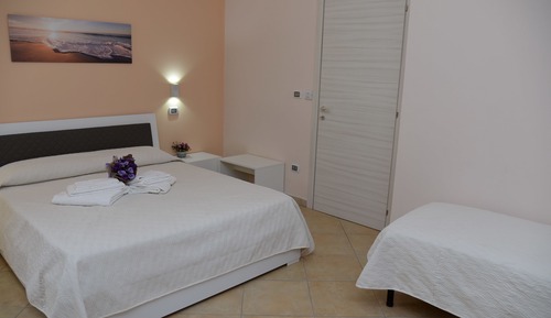 Double Room, Terrace (Viola)