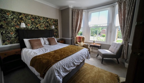 Double Room (Elgar)
