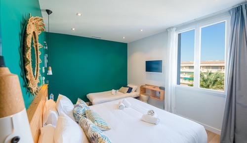 Triple Room