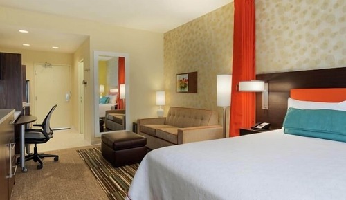 Studio Suite, 1 King Bed, Non Smoking
