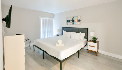 Modern Apartment One Bedroom