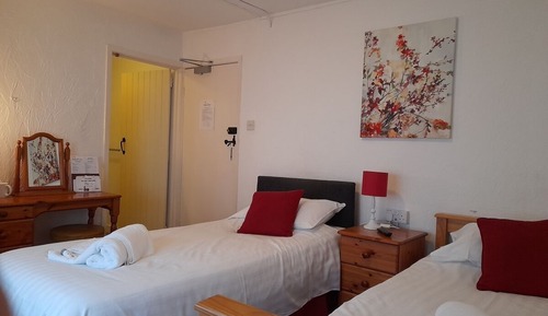 Twin Room, Ensuite (and shower)