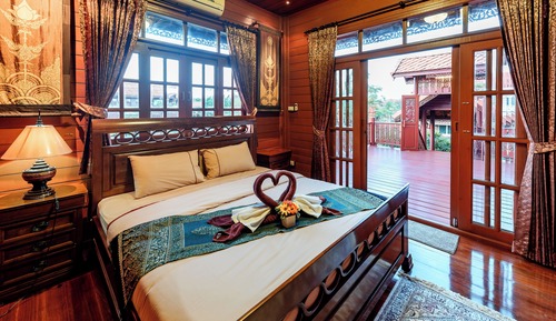 Lanna Deluxe 2 King 2 Bedroom- Poolside