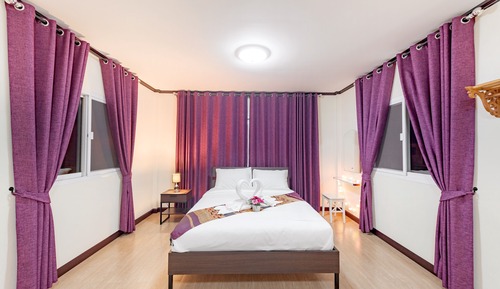 Deluxe Queen Room With Sofa 2 Bedroom