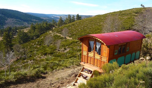 Trailer (Tzigane), bed linens not included