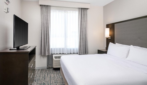 Studio Suite, 1 King Bed, Non Smoking