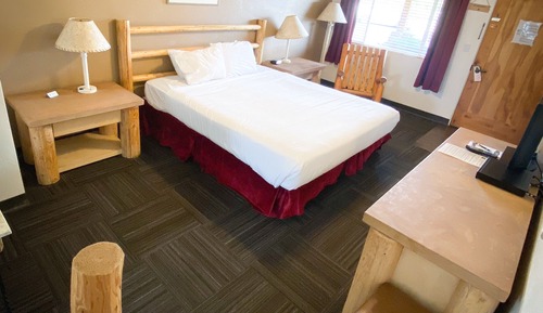 Standard Room, 1 King Bed