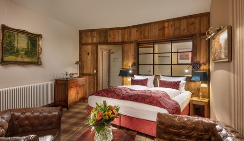 Deluxe Double Room, 1 King Bed, Lake View, Garden Area