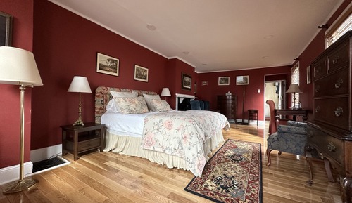 Deluxe Room, 1 King Bed  (Hunt)