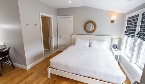 Premier Suite, 2 Bedrooms, Kitchen (No Pets)