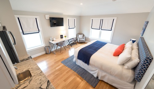 Room, Kitchenette (Upstairs, No Pets)