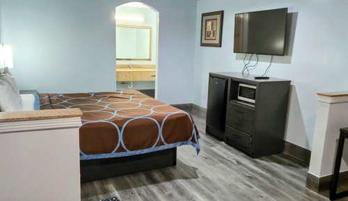 Standard Room, 1 King Bed