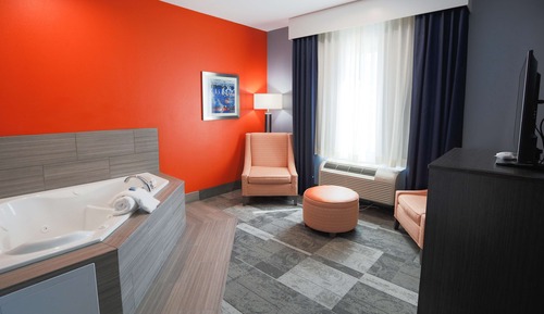 Suite, 1 King Bed, Non Smoking, Jetted Tub (with Sofabed)