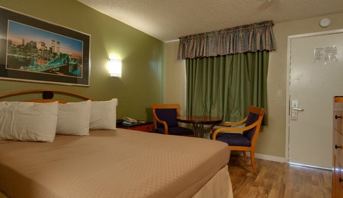 Standard Room, 1 Queen Bed, Non Smoking