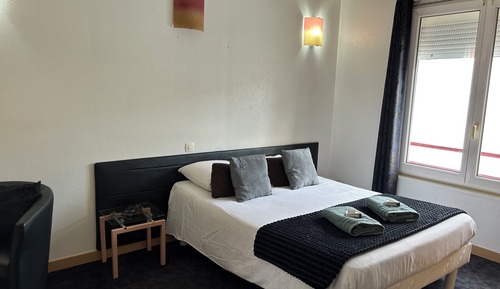 Economy Triple Room