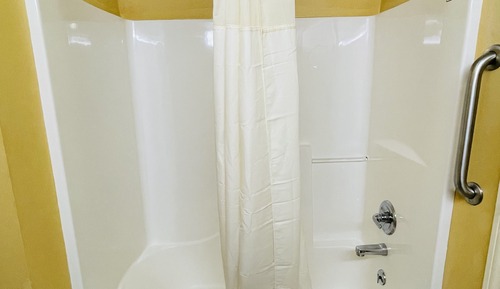 Standard Room, 1 King Bed, Non Smoking, Jetted Tub