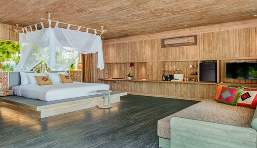 Beachfront Pool Villa