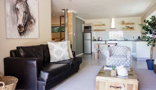 Honeymoon Studio, 1 Bedroom, Hot Tub, Vineyard View