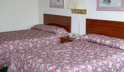 Standard Room, 2 Queen Beds, Non Smoking, Refrigerator