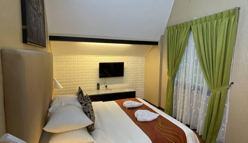 Classic Double Room